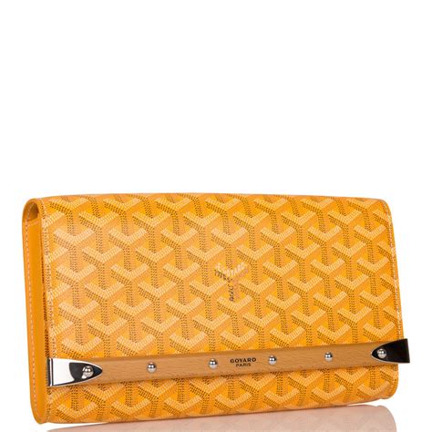 goyard mm clutch|Goyard monte carlo clutch price.